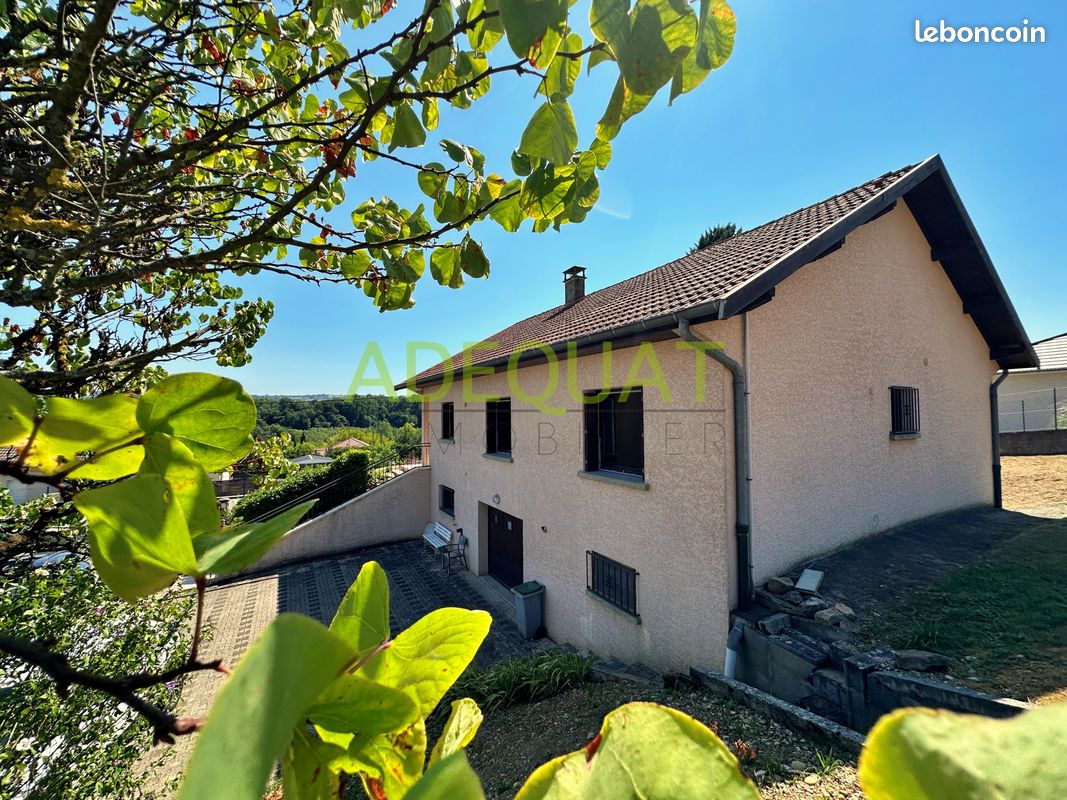 Maison 4 pièces 107 m² · à Cessieu · 107 m² · 240 000 €