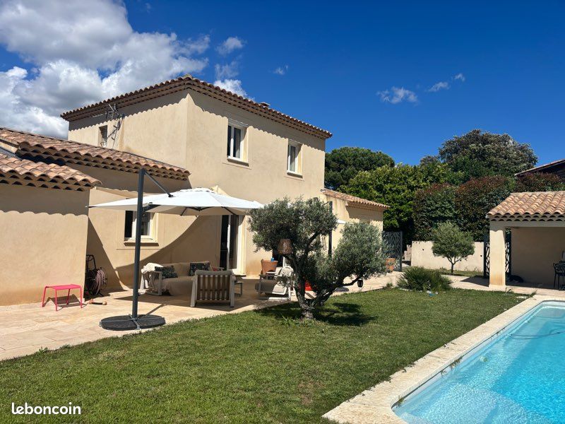 Maison 5 pièces 140 m² · à Mimet · 140 m² · 870 000 €