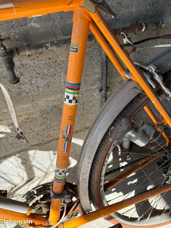 Vélo de course Peugeot des années 1970 (image 4)