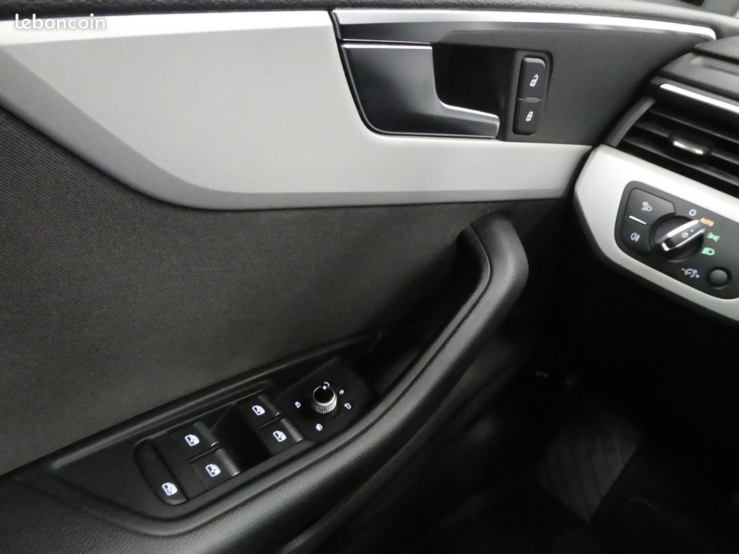 Audi A4 AVANT 35 TFSI 150CH BUSINESS LINE S TRONIC 7 (image 9)