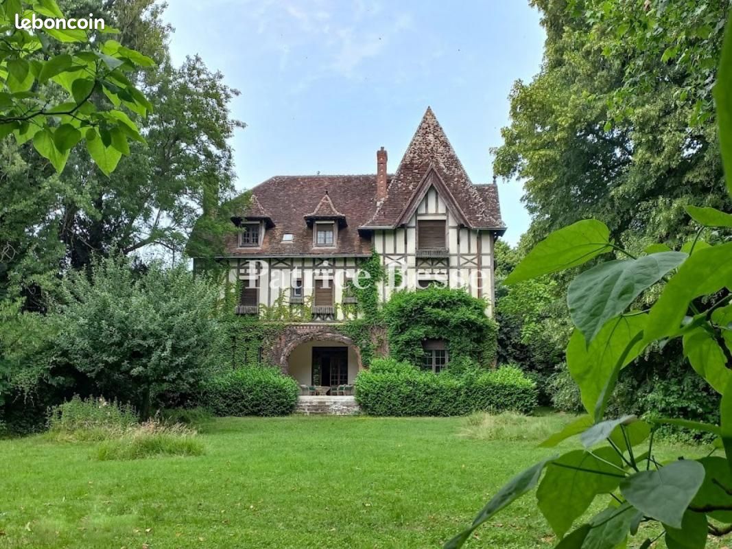 Maison 13 pièces 508 m² · à Vendôme · 508 m² · 400 000 €
