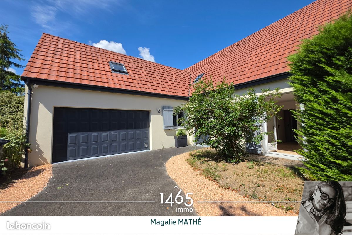 Maison 11 pièces 234 m² · à Pérignat-lès-Sarliève · 234 m² · 539 500 €