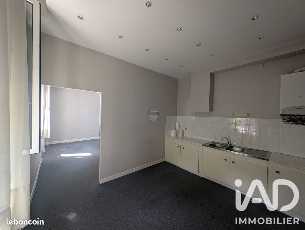 Appartement 4 pièces 71 m² · à Oyonnax · 71 m² · 95 000 €