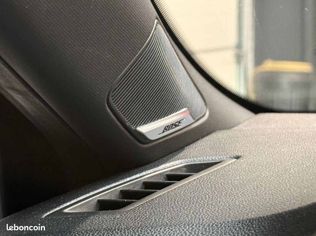 RENAULT CLIO 5 INTENS EDITION ONE 1.0l 100CH CAMERA 360 SIEGES ET VOLANT CHAUFFANTS CARPLAY BOSE GTIE 12 MOIS (image 31)