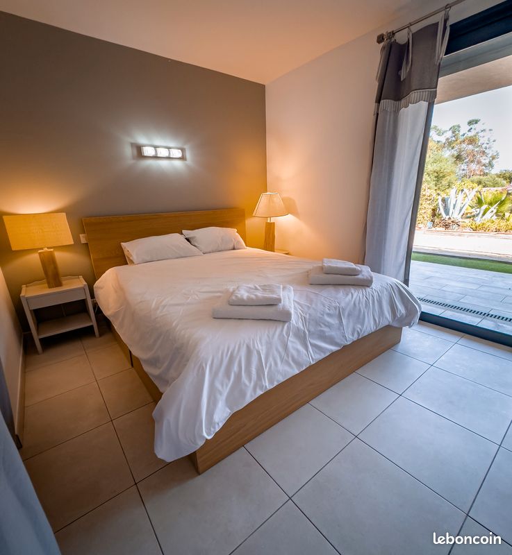 Villa Saint Aygulf (Frejus) Var, 280 m de la mer (image 15)