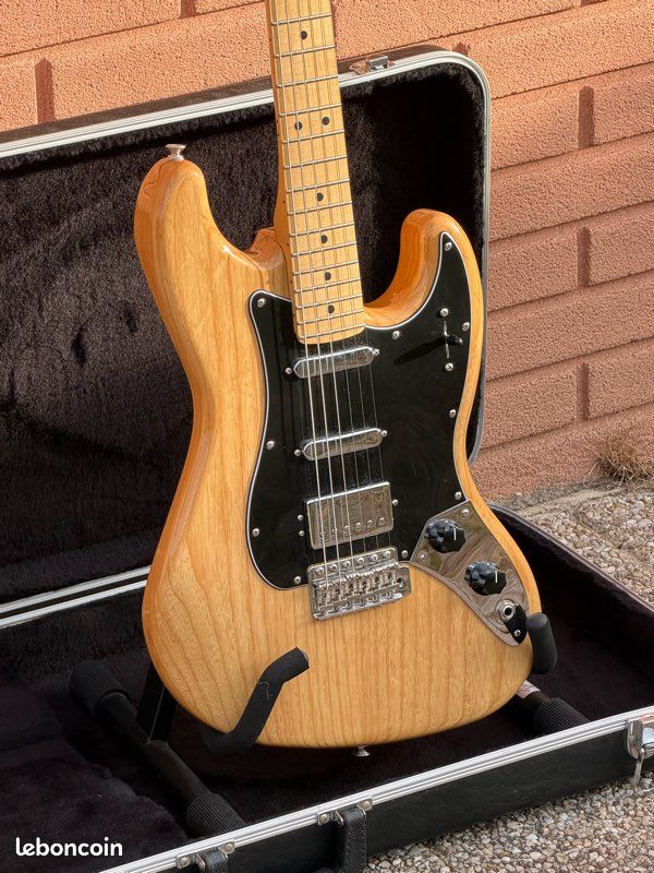 Fender Alternate Reality Sixty Six (image 3)