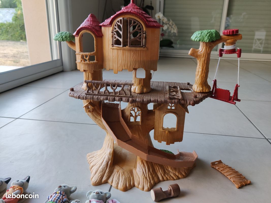Sylvanian (image 1)