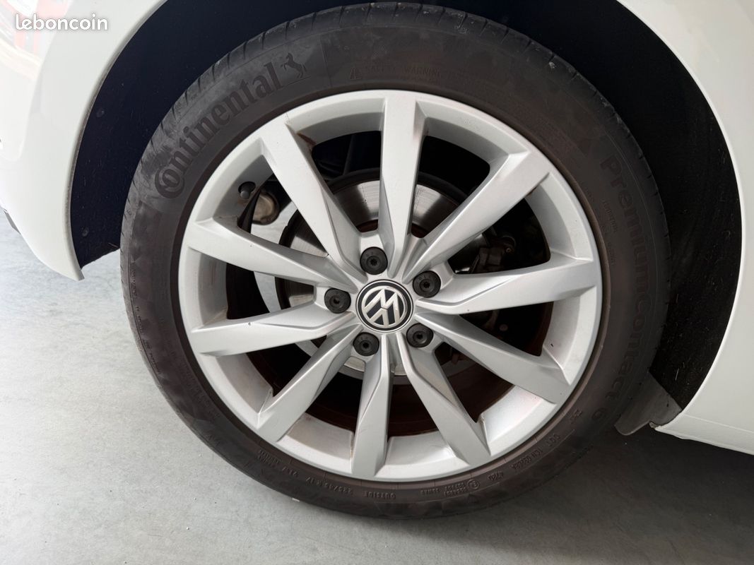 Volkswagen Golf VII Berline Carat BMT DSG CAMERA/CARPLAY/RADARS AV&ARR/ACCÈS ET DÉMARRAGE SANS CLÉ (image 16)