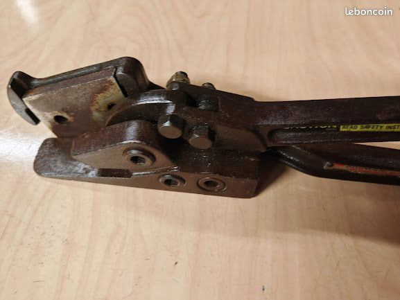 Outil De Cerclage Signode Modèle D - Acier, Pour Bandes, Occasion Surplus