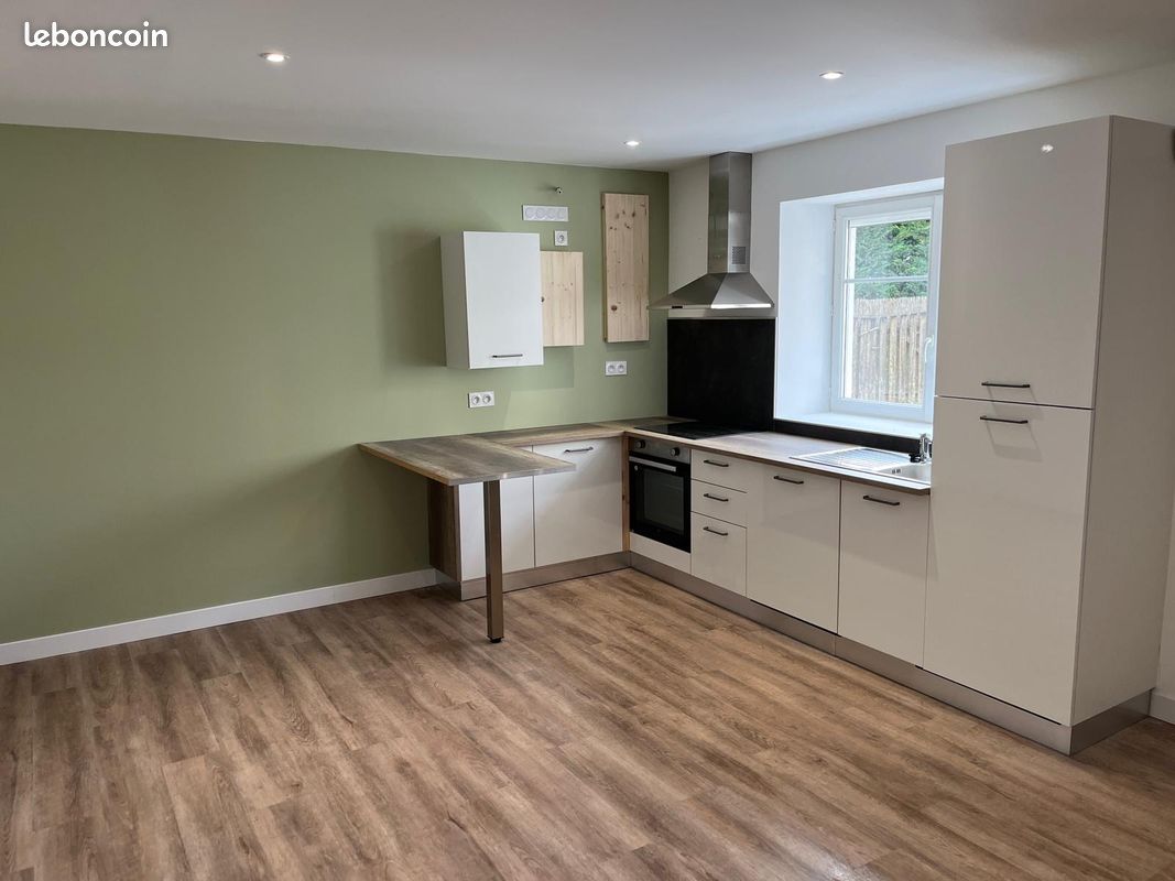 Maison 4 pièces 75 m² · à Fontenelle · 75 m² · 770 €