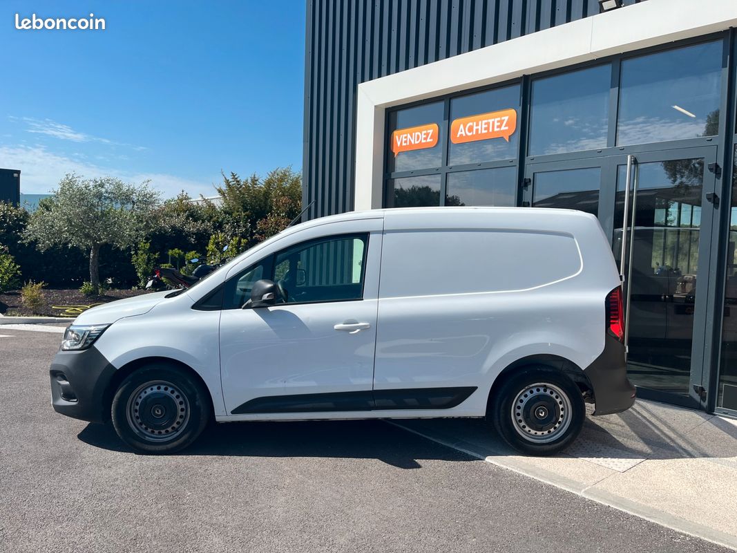 RENAULT KANGOO VAN 1.5 BLUEDCI 95CH EXTRA SESAME-OUVRE-TOI - CAMERA DE RECUL - GPs (image 18)