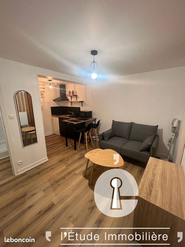 Appartement 1 pièce 24 m² · à Laval · 24 m² · 450 €