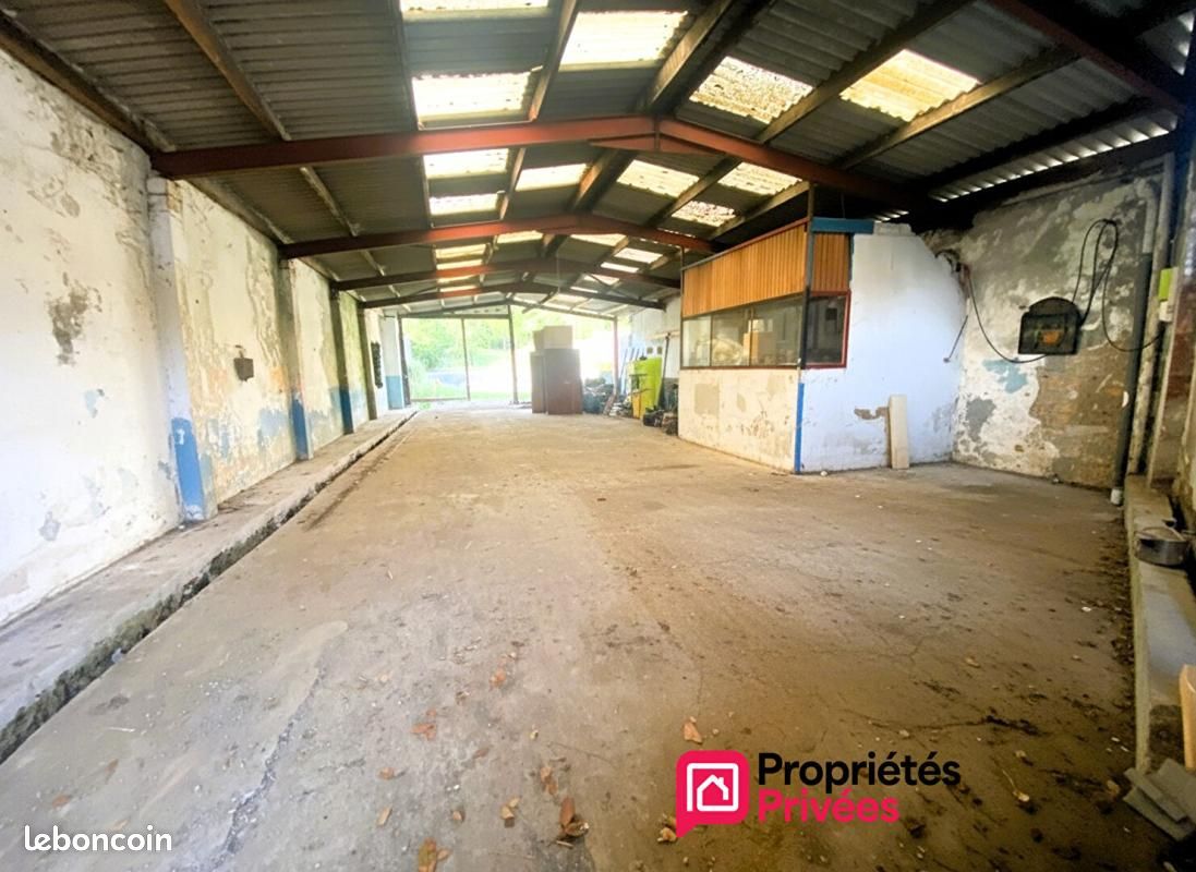 Parking 240 m² · à La Capelle-lès-Boulogne · 240 m² · 252 000 €