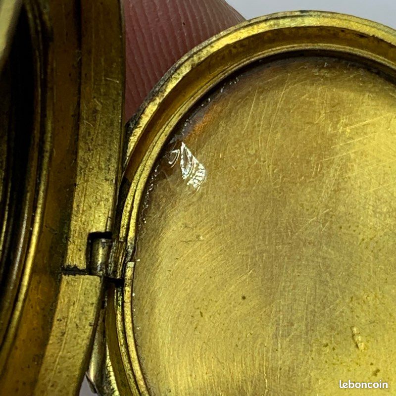 Lot De Chaine Or Et Pendentif Porte Photo Napoléon III En Or Et Verre Poids 26051