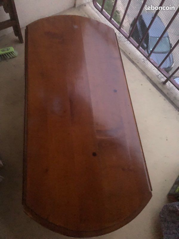 Table basse bois massif avec deux battants afin d’agrandir selon les invités (image 1)