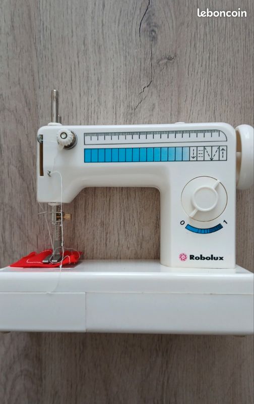 MACHINE À COUDRE Marie-José en métal et plastique, jouet enfant