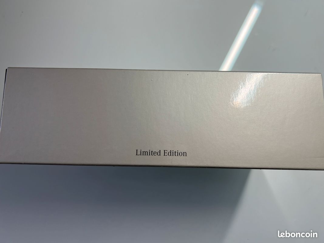 Coffret McLaren MERCEDES Gulf Air BAHRAIN G.PRIX F1 2004 au 1/43 MINICHAMPS - Collection