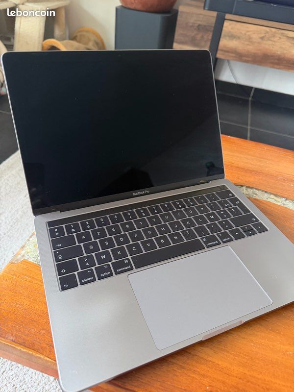 MacBook Pro 13” (2017) – i5 – 8 Go – Très bon état (image 2)
