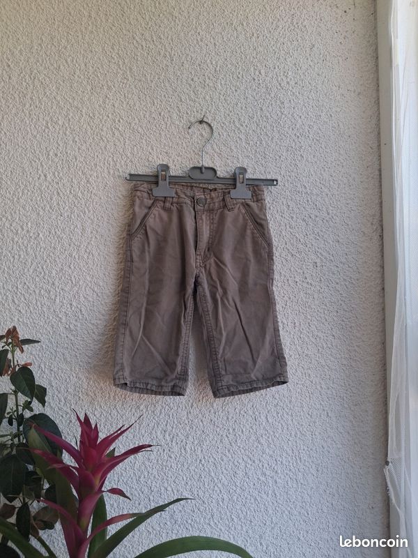Short gris (image 1)