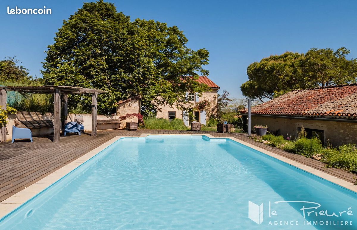 Maison 10 pièces 425 m² · à Albi · 425 m² · 748 000 €