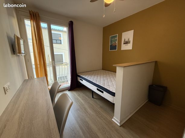 Studio 1 pièce 14 m²