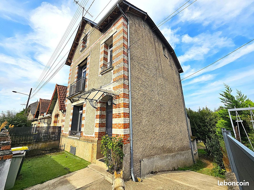 Maison 6 pièces 127 m² · à Saumur · 127 m² · 196 000 €