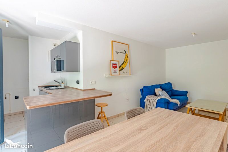 Appartement 3 pièces 60 m² · à Cenon · 60 m² · 990 €/mois