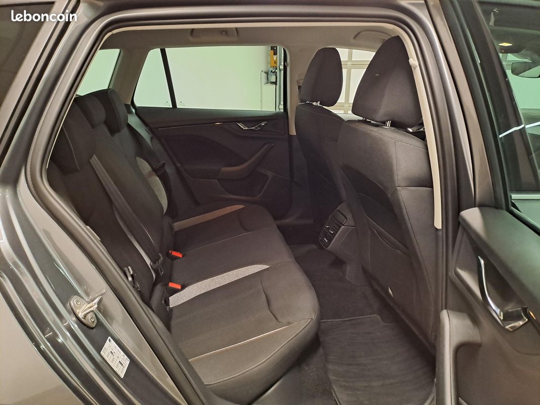 SKODA Kamiq 1.0 TSI Evo 2 116 ch DSG7 Selection (image 24)