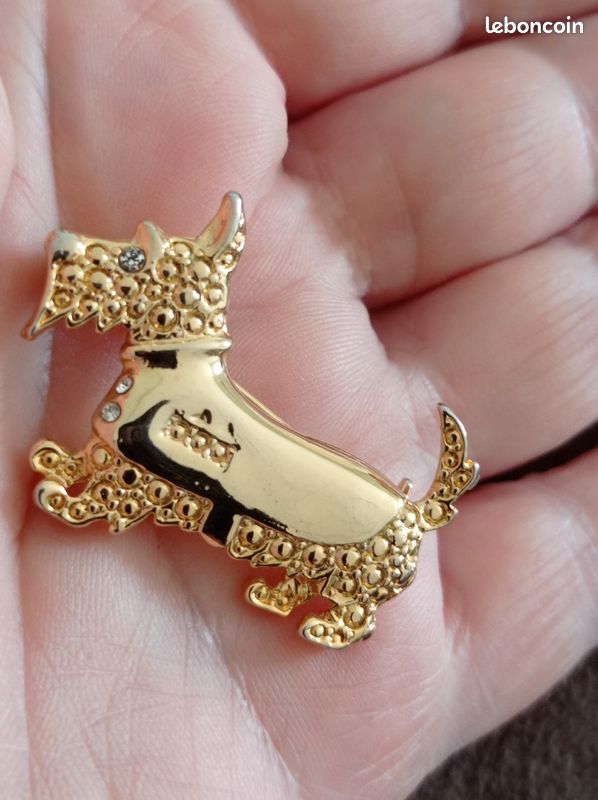 Broche Chien Fox Terrier Années 70 - Métal Doré Et Laque Noire - Bijou Vintage Adorable