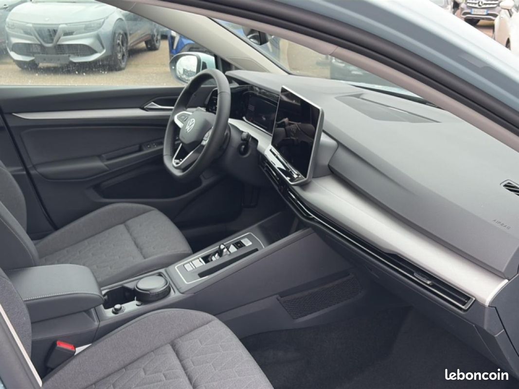 VOLKSWAGEN GOLF VIII 1.5 etsi evo2 116 life dsg7 (image 30)