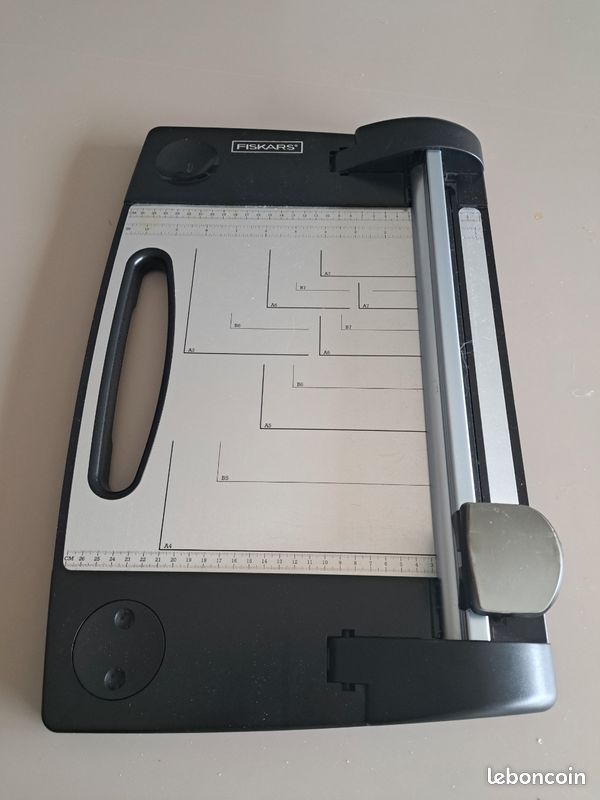 Massicot Fiskars (image 1)