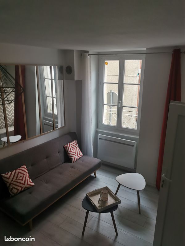 Appartement 1 pièce 30 m² · à Issoire · 30,3 m² · 400 €