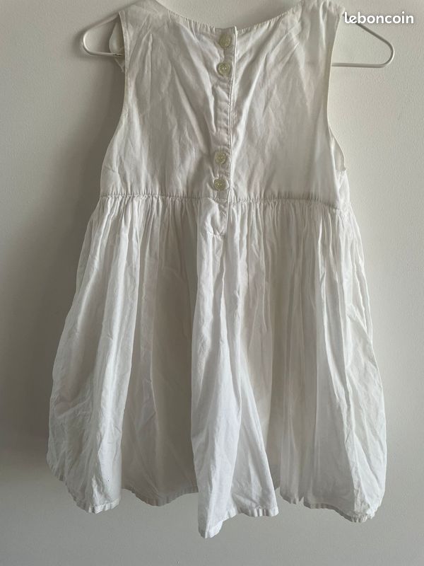 Robe Blanche IKKS Motif Triangles Taille S (36) - Longueur Genou Sans Manches - Occasion Très Bon état