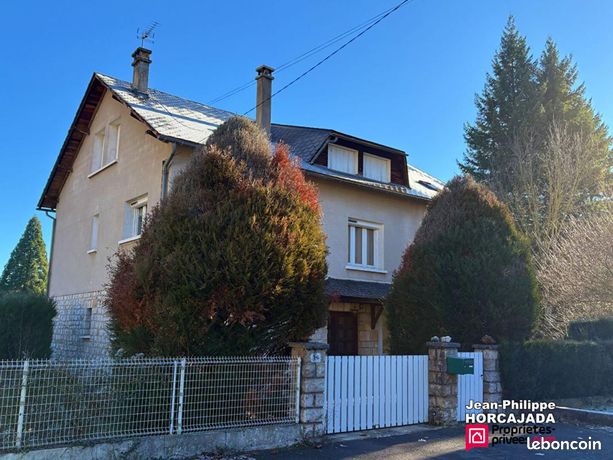 Maison 8 pièces 307 m²