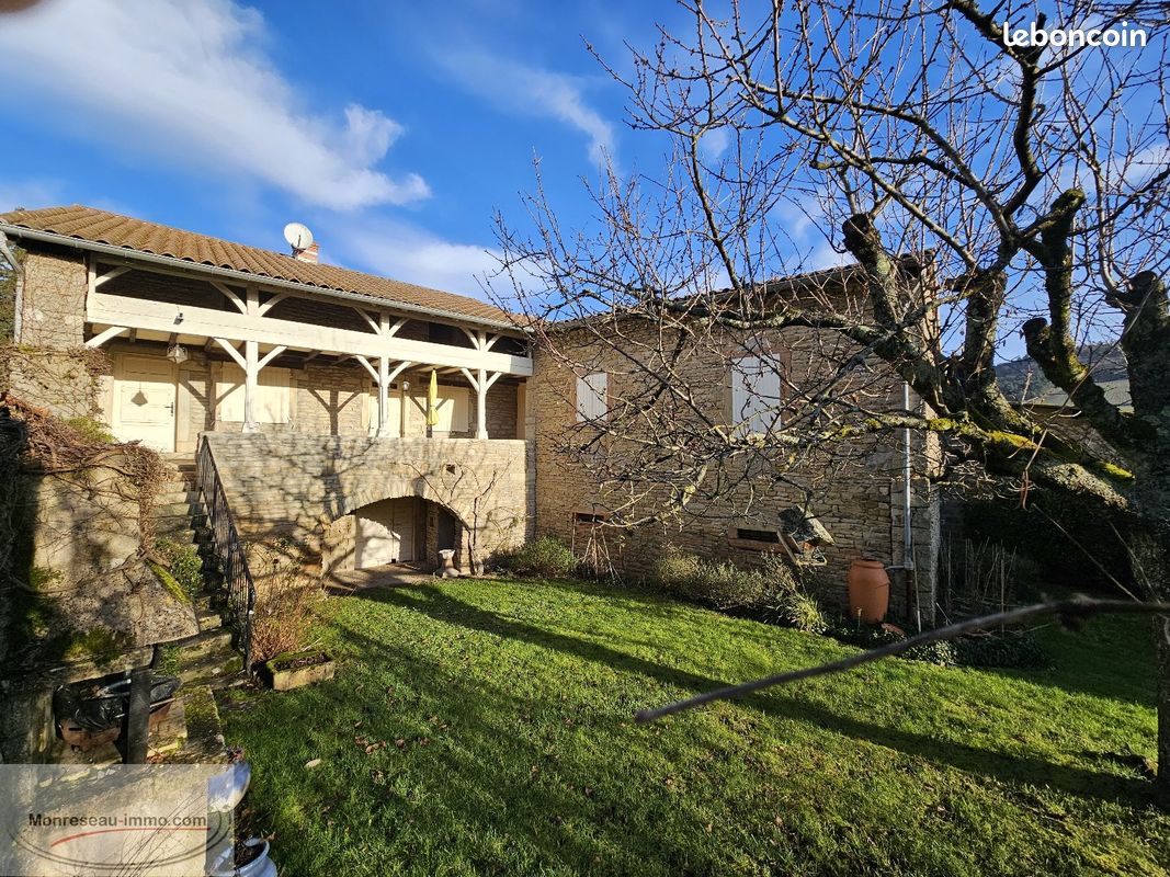 Maison 8 pièces 154 m² · à La Roche-Vineuse · 154 m² · 378 000 €