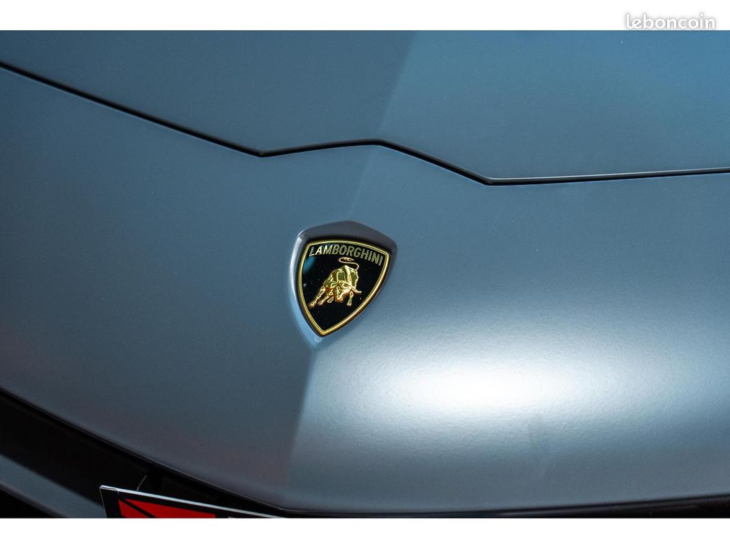 LAMBORGHINI AVENTADOR S 6.5l V12 740 S (image 11)
