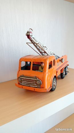 Camion JOUSTRA Auto Service Jaune – Porte Ouvrante, Occasion, Bon état D’origine