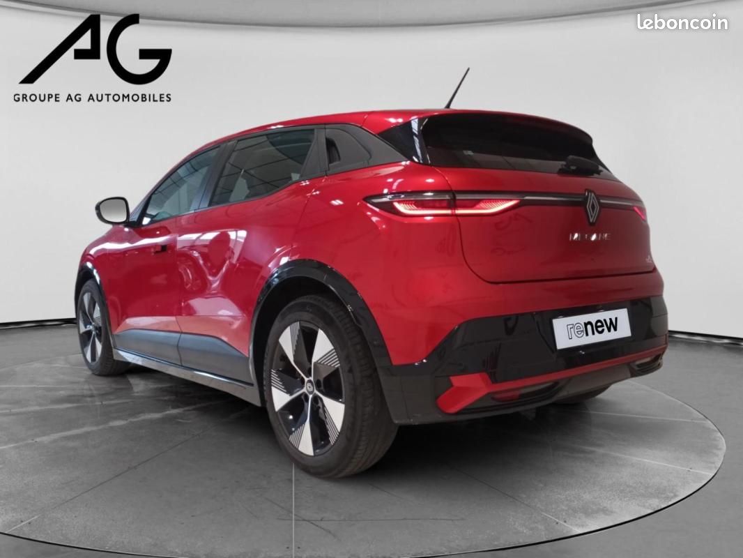 Renault Mégane E-TECH EV60 220 ch super charge Equilibre (image 4)