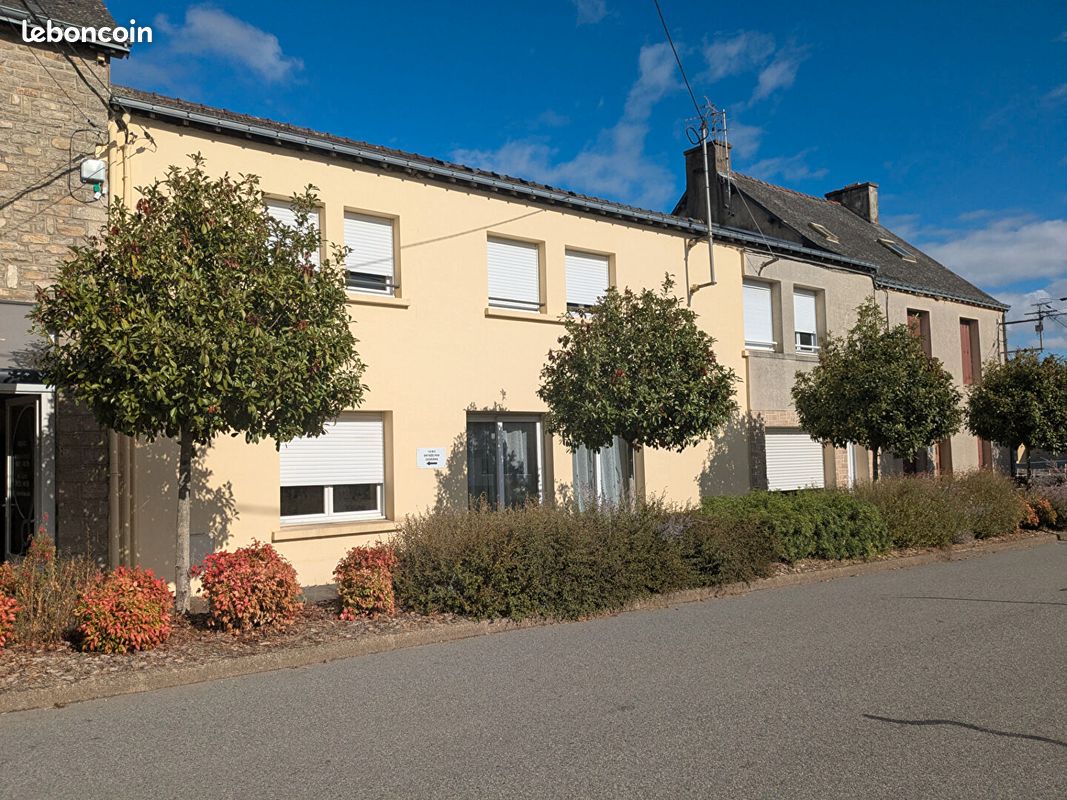 Appartement 4 pièces 110 m² · à Loyat · 110 m² · 750 €/mois