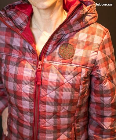 Blouson à capuche Decathlon TBE T.34