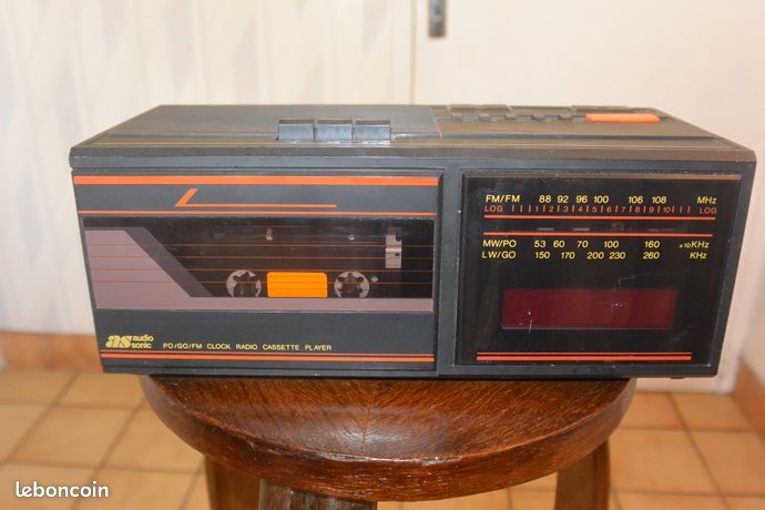Radio- Réveil à cassettes Audio Sonic - vintage 1970