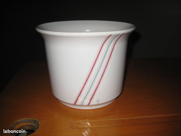 Cache pot