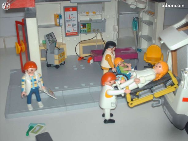 Playmobil Clinique 5012 d�??occasion