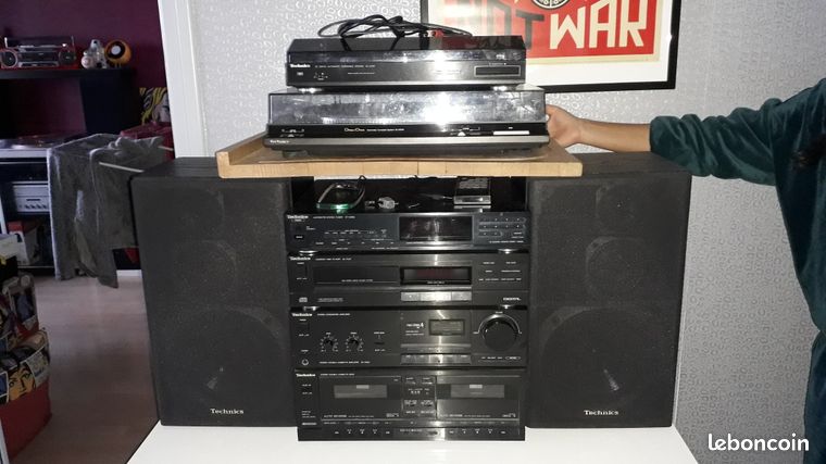 Ensemble sono hifi Technics platine ampli lecteur CD cassette tuner radio enceintes disques vinyles