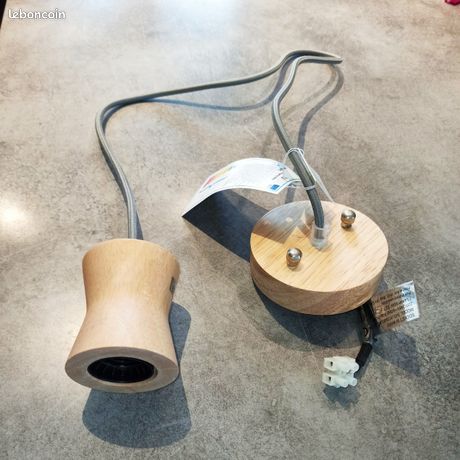 A saisir suspension luminaire neuve en bois massif