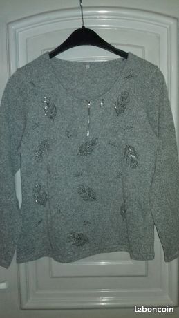 Tee shirt gris feuilles strass t.S