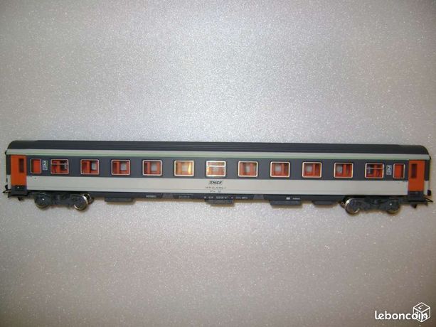 Voiture Pilote Corail Plus Lima Collection HO SNCF