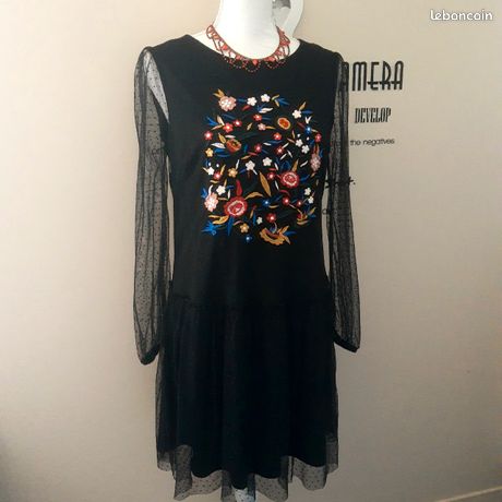 Robe de soirée cérémonie voile noir plumetis