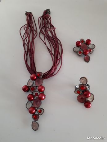 Pendentif bague broche assortis